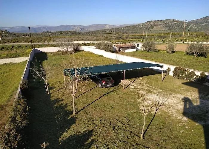 Roundabout Semesterbostad *